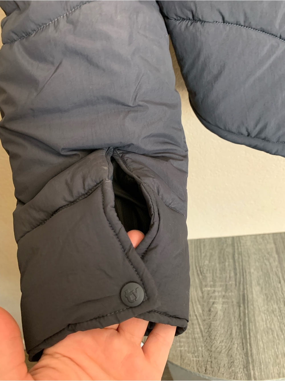 Women's Black Puffer Jacket - Thirty Years - Picture 5 of 7